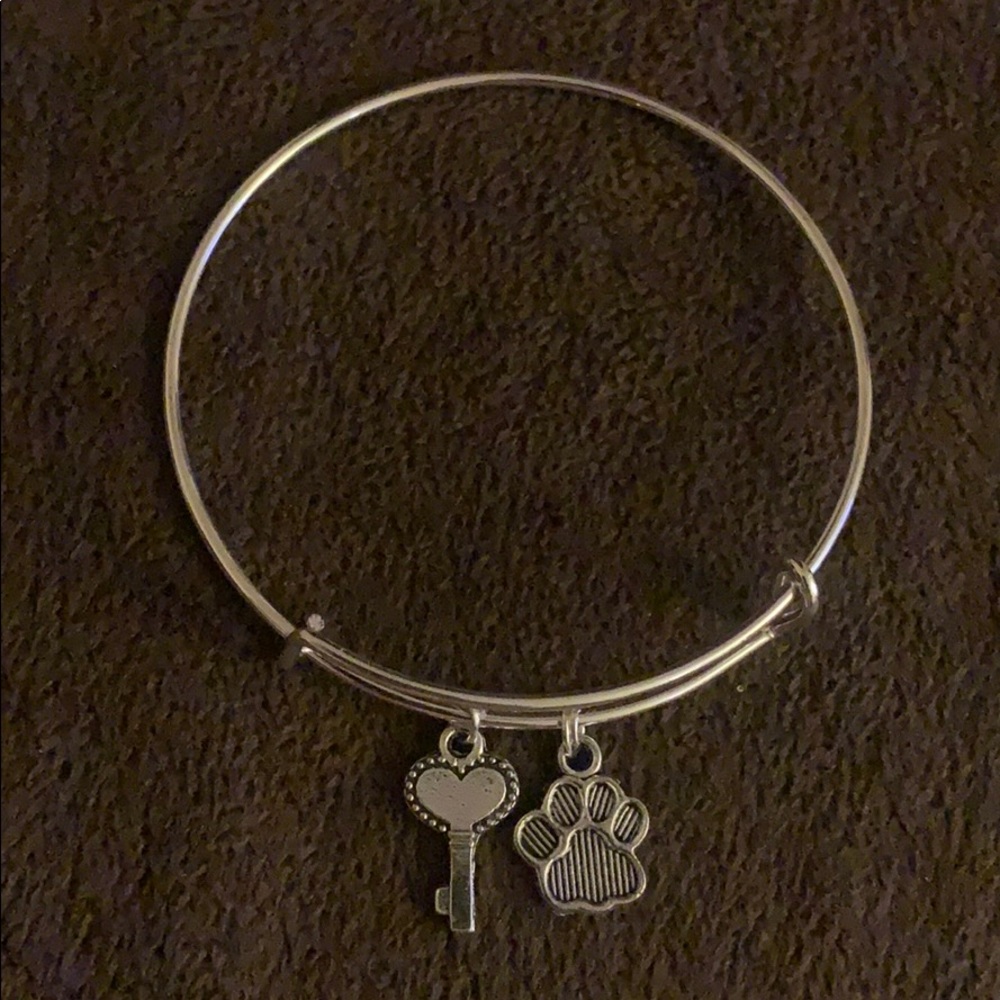 Dangle Bracelet